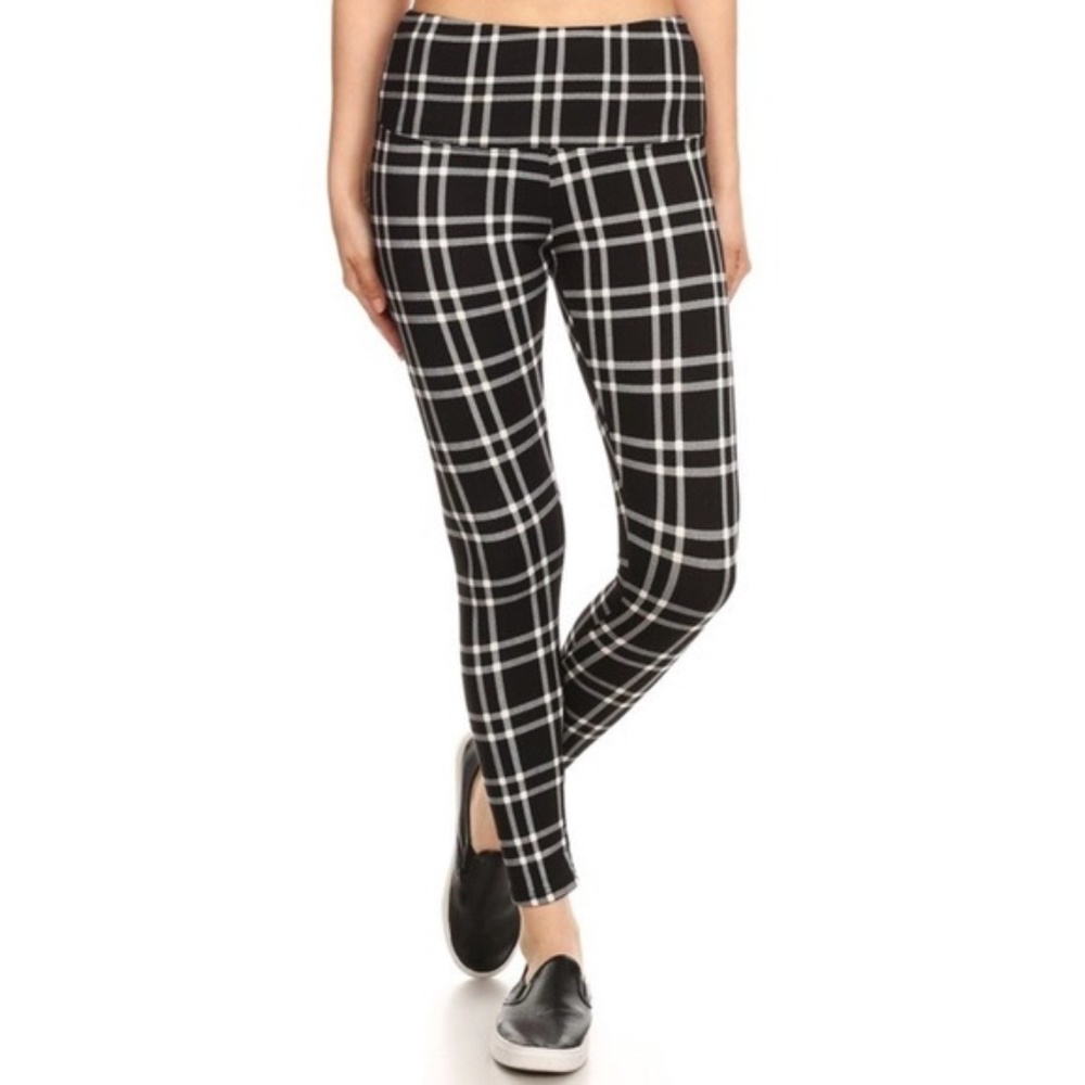 Soft Black White Plaid Lined Leggings - Picture 1 of 7